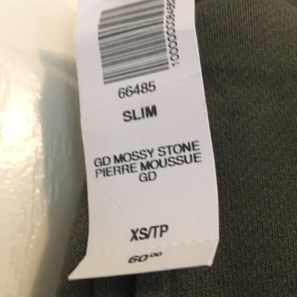 Aritzia tna slim sweat pants in GD mossy stone - Picture 2 of 2